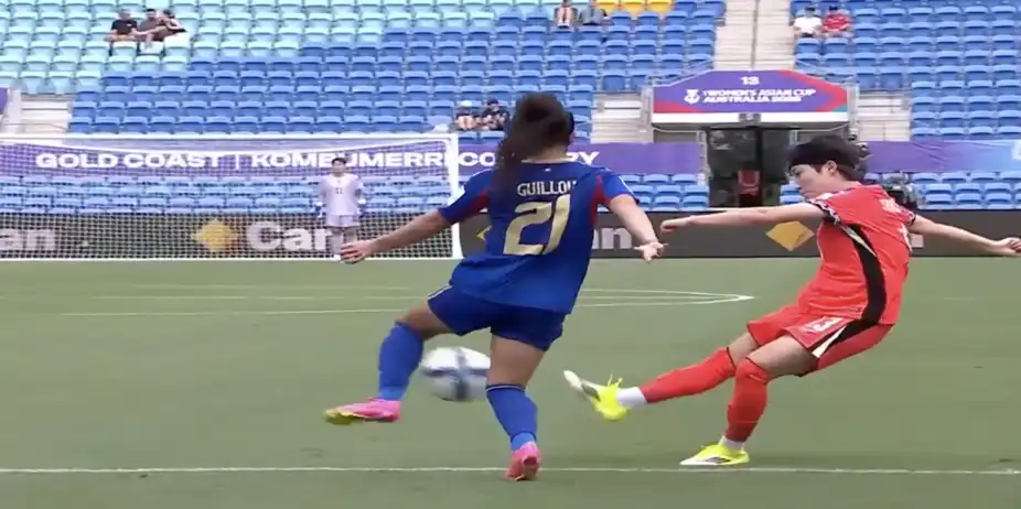 OH MY WORD! Park Soo-jeong's long-range screamer leaves fans awestruck