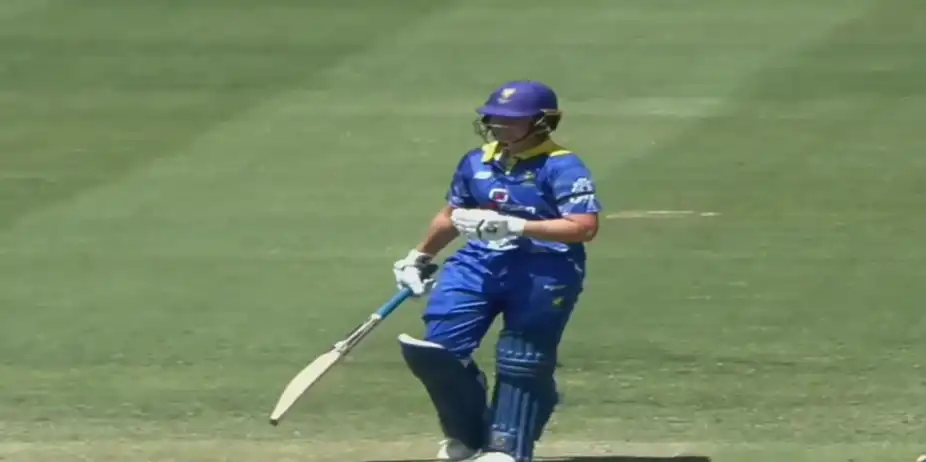 Paris Bowdler's 61 off 87 | Match 22