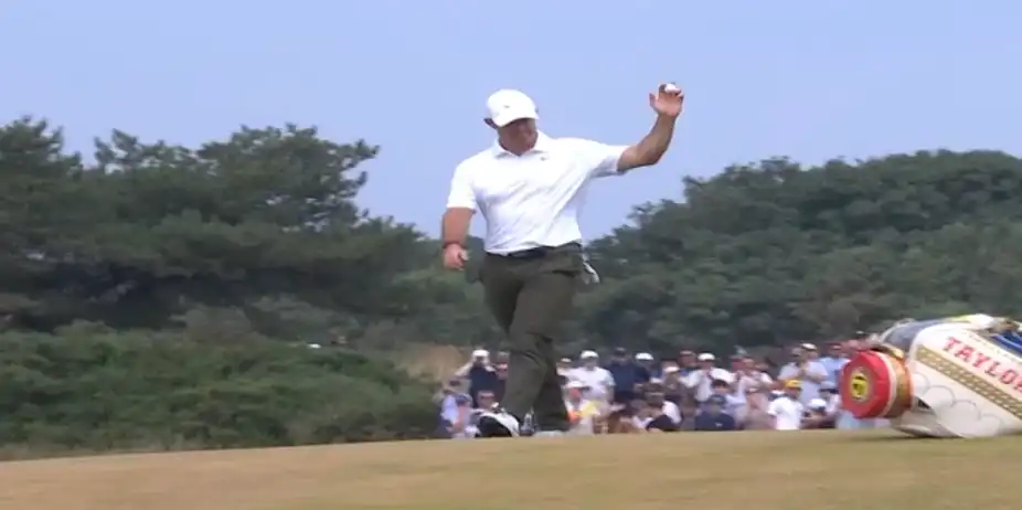 FABULOUS! Rory McIlroy chips in for an eagle 