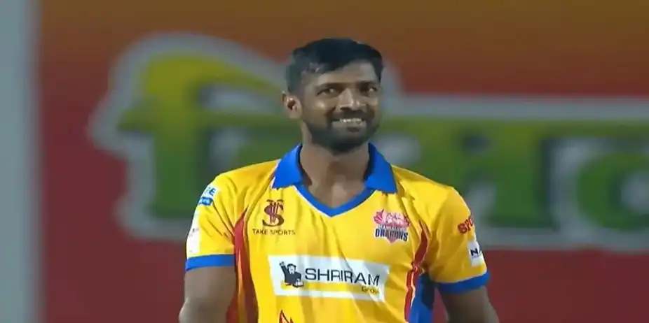 Sachin Shinde's 4 for 14 | Match 30