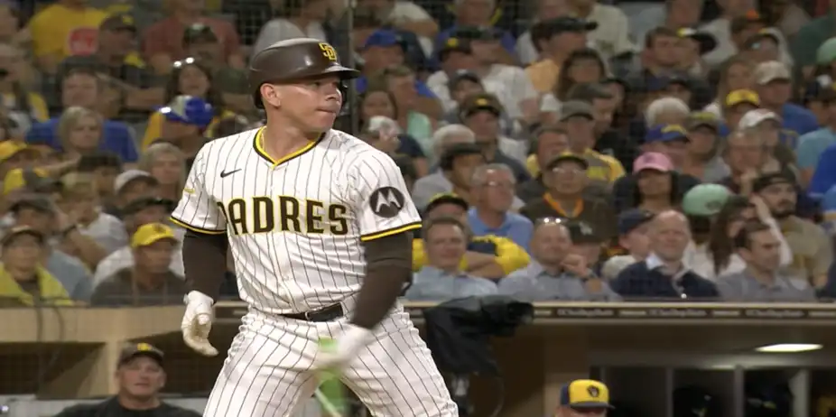 MLB: San Diego Padres vs Milwaukee Brewers - Highlights