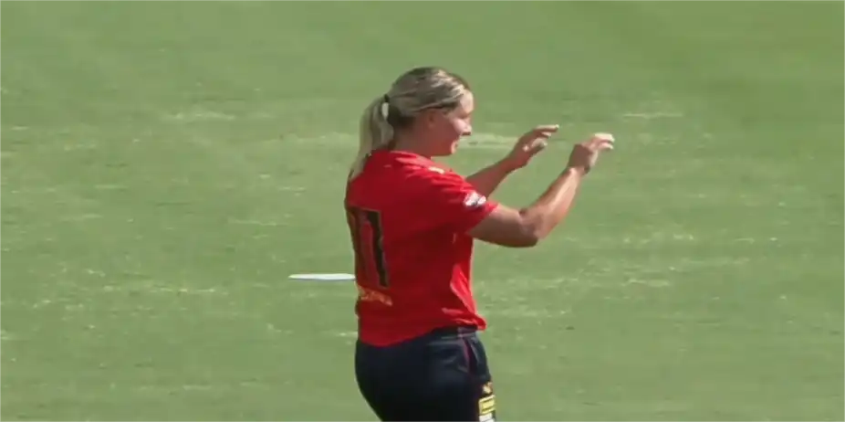 Madeline Penna's 3 for 34 | Match 36