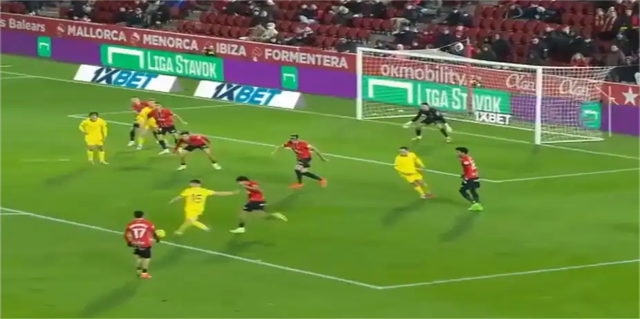 Tsygankov completes a dazzling run with a superb goal