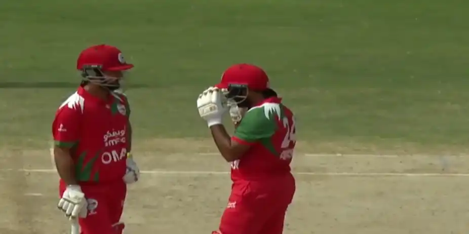 RAMPANT BATTING! Jatinder takes Ajay Kumar to the cleaners