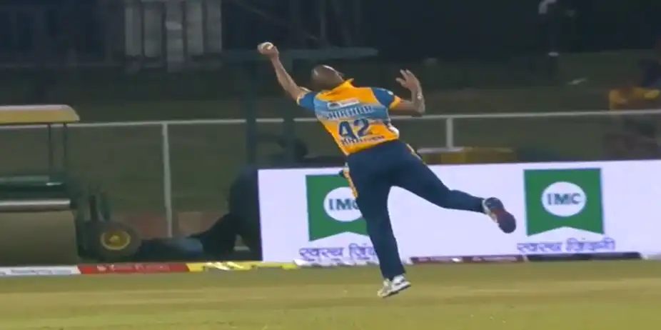 BLINDER! Shikhar Dhawan plucks one out of thin air
