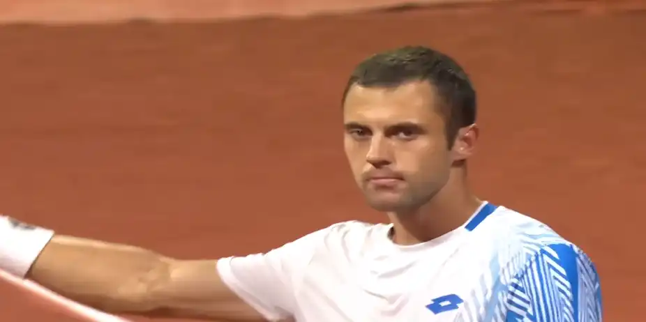 Laslo Djere vs James Duckworth | Day 3 | Center Court