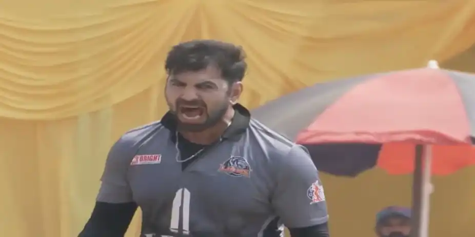 Abrar Zahoor's 3 for 28 | Eliminator