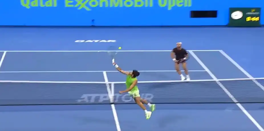 Unreal Court Coverage! Alcaraz wins the impossible point