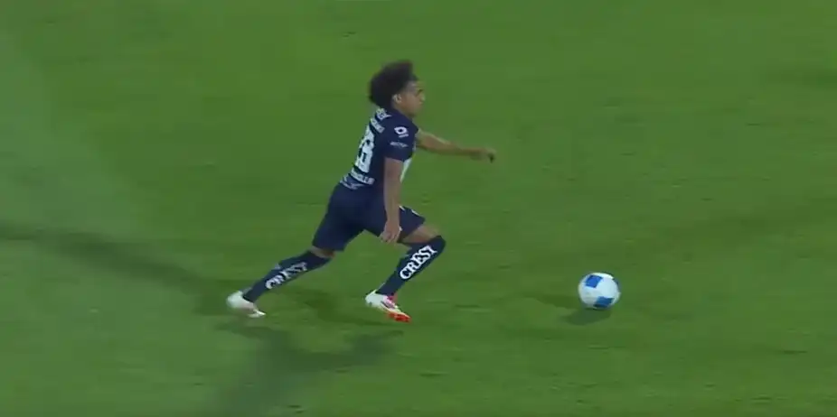 Adalberto Carrasquilla's sharp vision and assist led to great goal