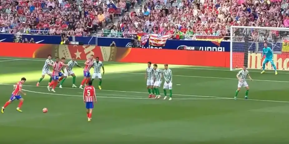 FREE KICK PHENOM! Julian Alvarez lit up the pitch from miles out