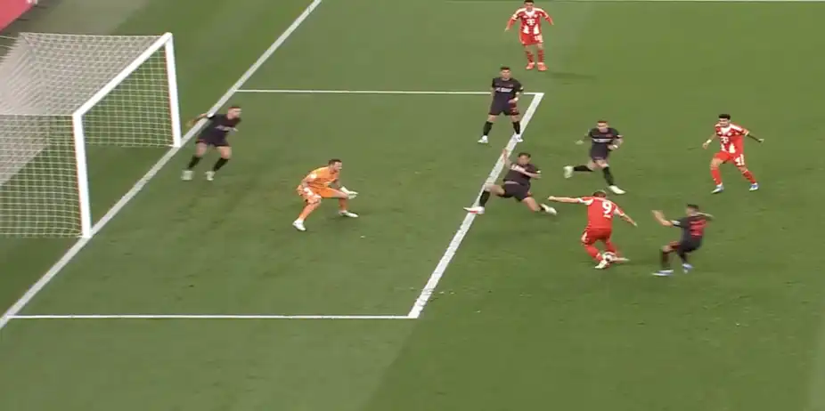 STELLAR! Harry Kane breaks the deadlock for Bayern Munchen