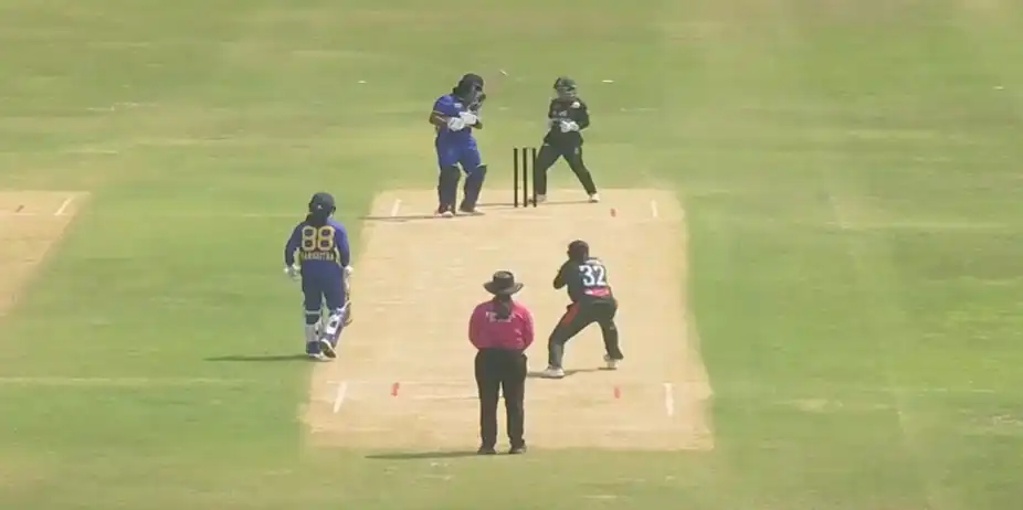 CASTLED! Nahida Akter rips through Athapaththu