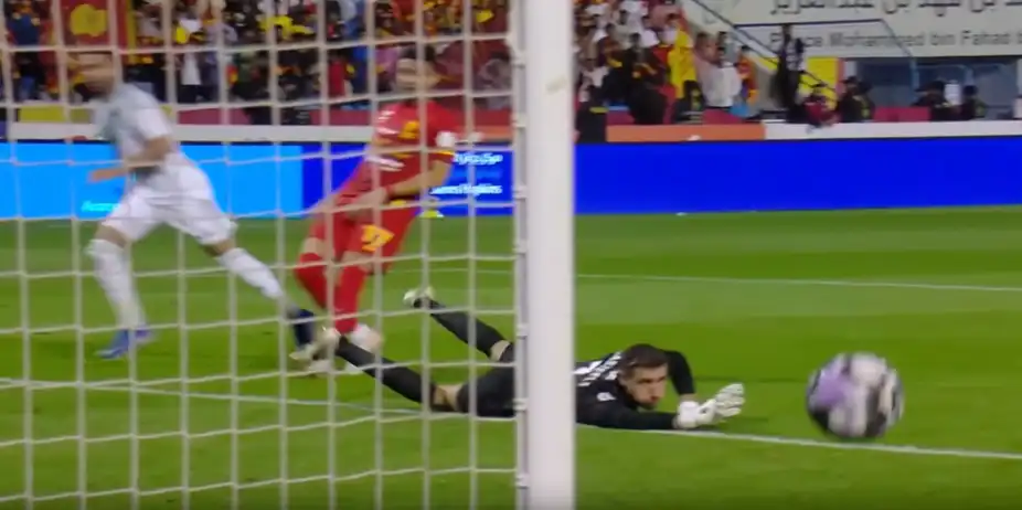 Reflex Mastery! Koen Casteels produces a stunning stop