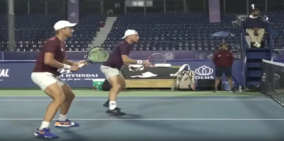 Isaro/Kaliyanda Poonacha vs Houkes/Visker | Centre Court