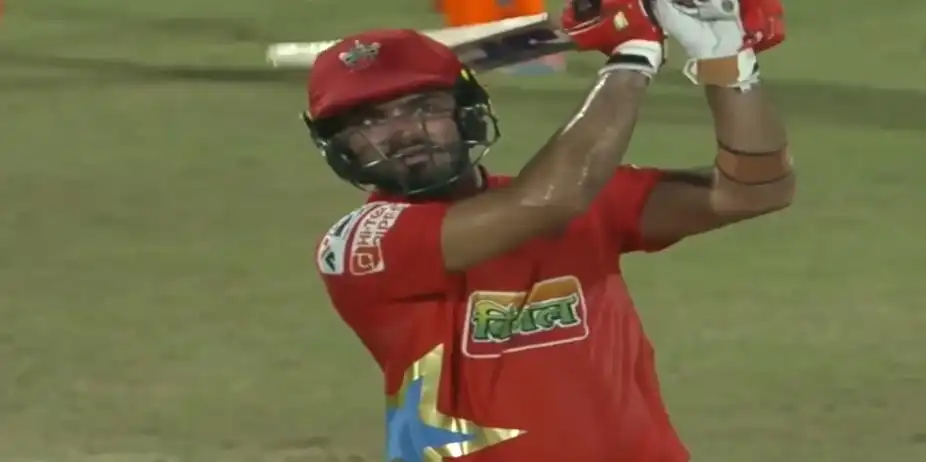 Tejasvi Dahiya's 60 off 33 | Match 42