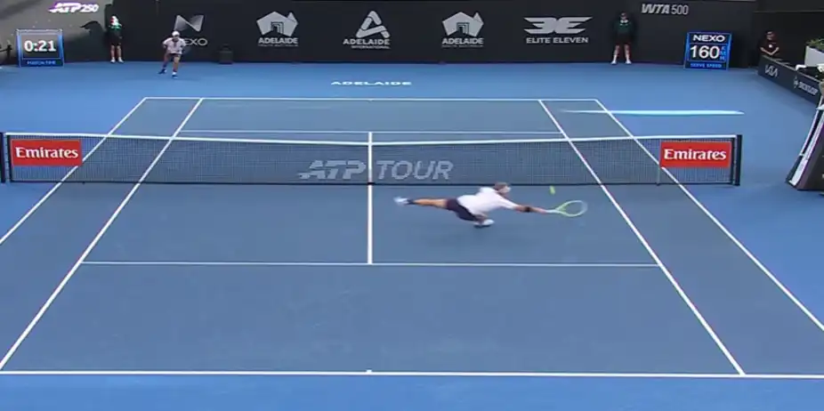 UNBELIEVABLE! Witness Davidovich Fokina's gravity-defying return