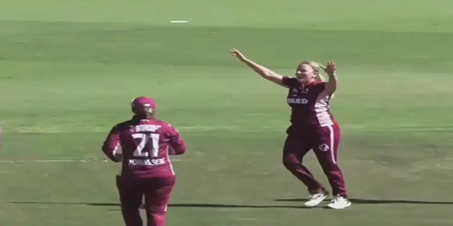 Grace Parsons's 5 for 37 | Match 37