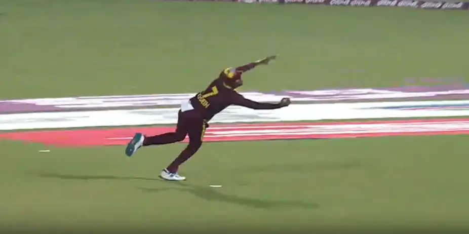 Akeal Hosein left Chattogram in awe with a heart-stopping grab