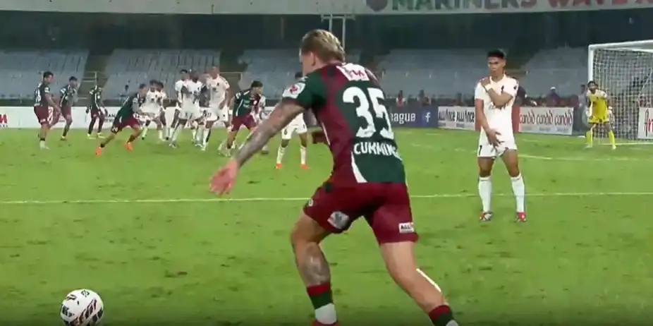 Free-Kick Masterpiece! Jason Cummings curves it home