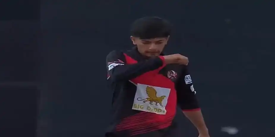 Rounak Waghela's 3 for 18 | Match 8