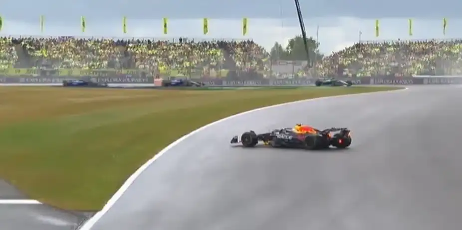 SPIN & SLIDE! Verstappen dropped to P10 post restart drama