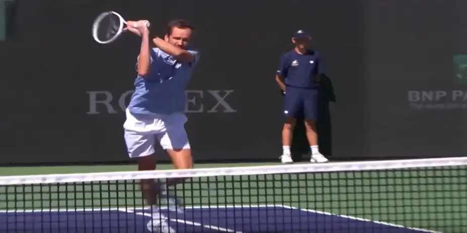 Unreal Rally! Medvedev outlasts Sinner with grit