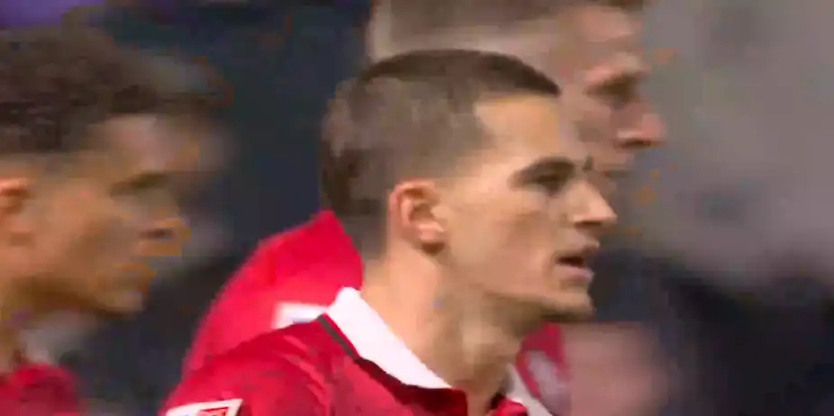 TOP CORNER MAGIC! Mehmeti shines with a screamer