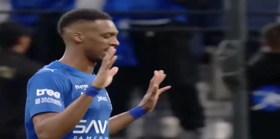 BRILLIANT HEADER! Mohamed Kanno scores against his former club