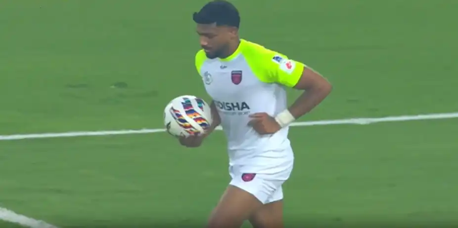 SLICK FINISH! Rahim Ali outfoxes Mohun Bagan's defence