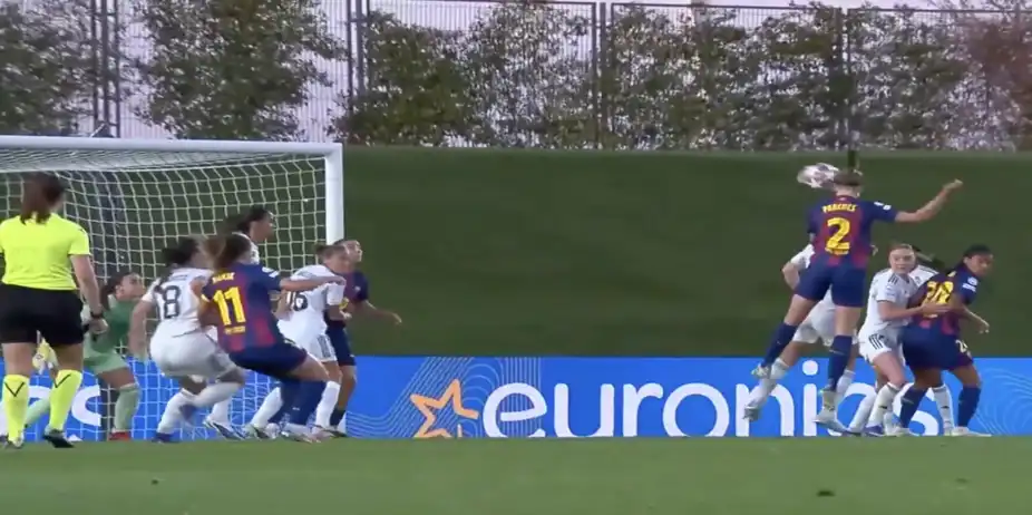 Set-Piece Perfection! Irene Paredes makes it 3-1 for Barcelona Women