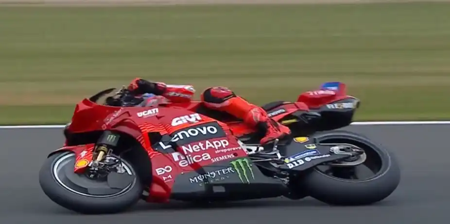 British GP 2025: Qualifying 2 - Full Replay