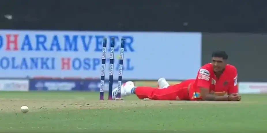 Instant Comeback! Himanshu Chauhan's run-out drama