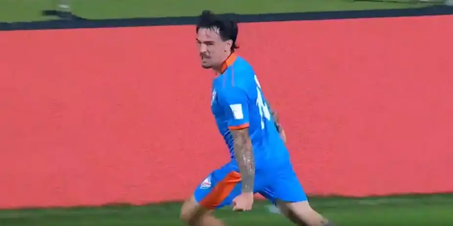 INCREDIBLE GOAL! Ryan Williams lights it up for India