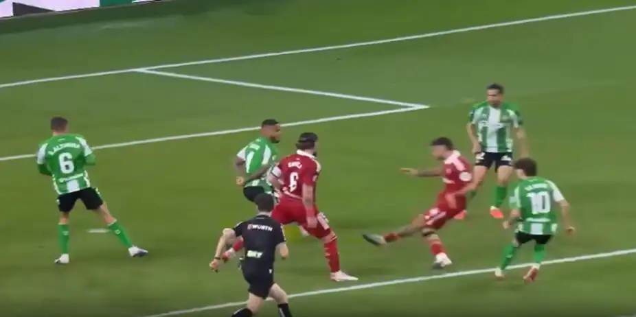 BLAZING STRIKE! Isaac Romero tears the net apart