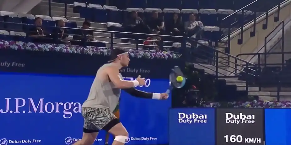 Pure Finesse! Jack Draper's drop shot lights up Dubai