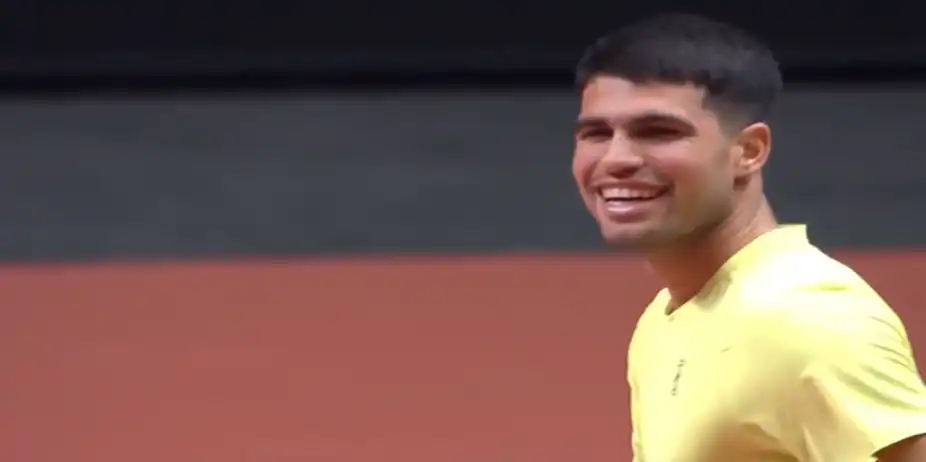 When Talent Breaks Logic! Alcaraz with a ridiculous return