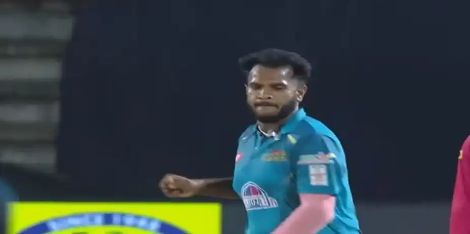 Vyshak Vijaykumar's  3 for 34 | Match 26